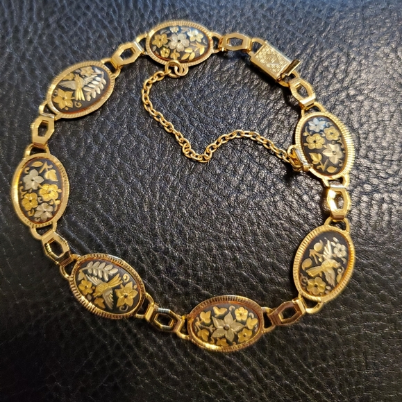 Jewelry - Damascene Oval Link Floral and Bird Bracelet